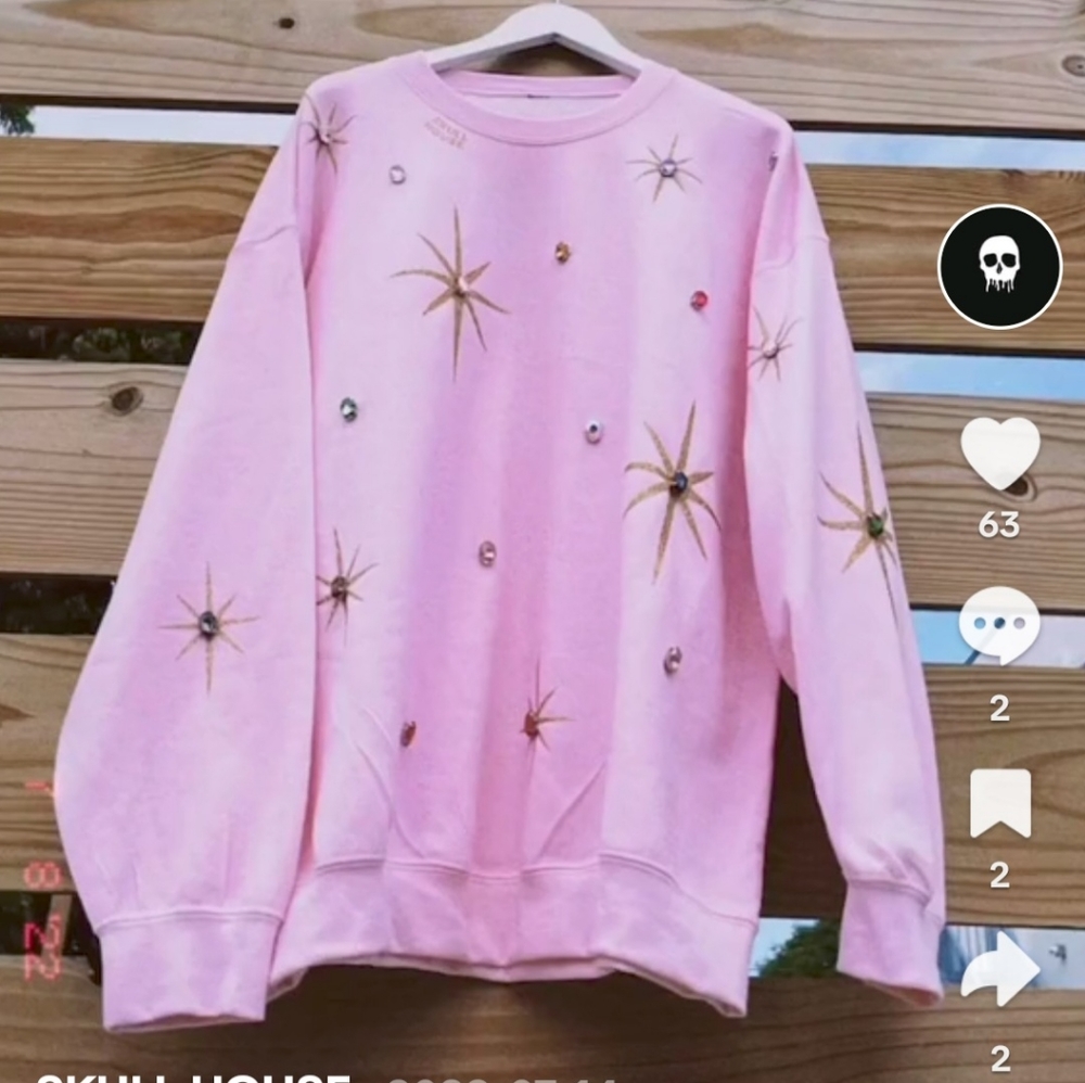 Skullhouse designs swestshirt